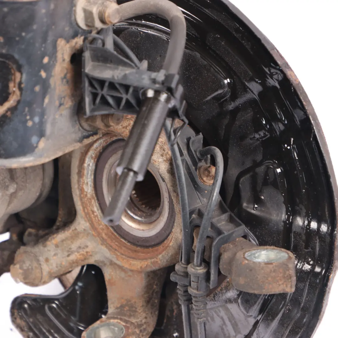 Front Right O/S Suspension Leg Brake Wheel Hub Carrier to Mercedes W176 A 180 CDI with Part number A1173200438 Mercedes W176 A 180 CDI Front Right O/S Suspension Leg Brake Wheel Hub Carrier - SKU A1173200438 - Part number A1173200438