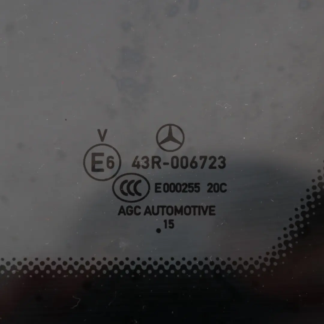 Vitrage latéral arrière droit Quart vitrage Noir pour Mercedes X117 à propos du numéro de pièce A1176700412 Mercedes X117 Vitrage latéral arrière droit Quart vitrage Noir - SKU A1176700412 - Numéro de pièce A1176700412