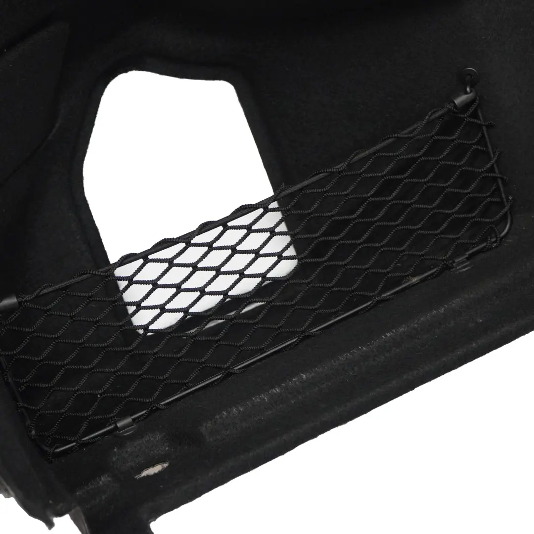 Embellecedor Maletero Trasero Izquierdo Tapa Lateral para Mercedes C117 con número de pieza A1176900041 Mercedes C117 Embellecedor Maletero Trasero Izquierdo Tapa Lateral - SKU A1176900041 - Número de pieza A1176900041