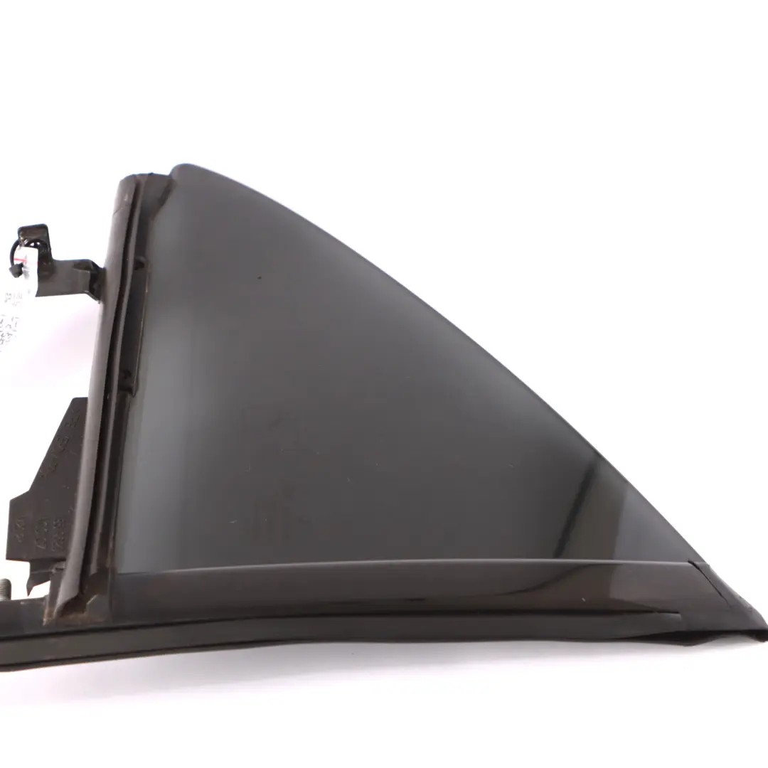 Mercedes C117 Finestra Vetro Porta Posteriore Destra Quartiere Nero - SKU A1177300418 - Numero di parte A1177300418