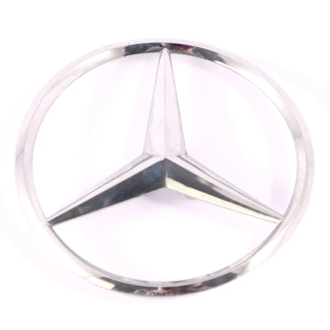 Kofferraum Emblem Heck klappe Stern Logo für Mercedes CLA C117 mit Teilenummer A1178170016 Mercedes CLA C117 Kofferraum Emblem Heck klappe Stern Logo - SKU A1178170016 - Teilenummer A1178170016