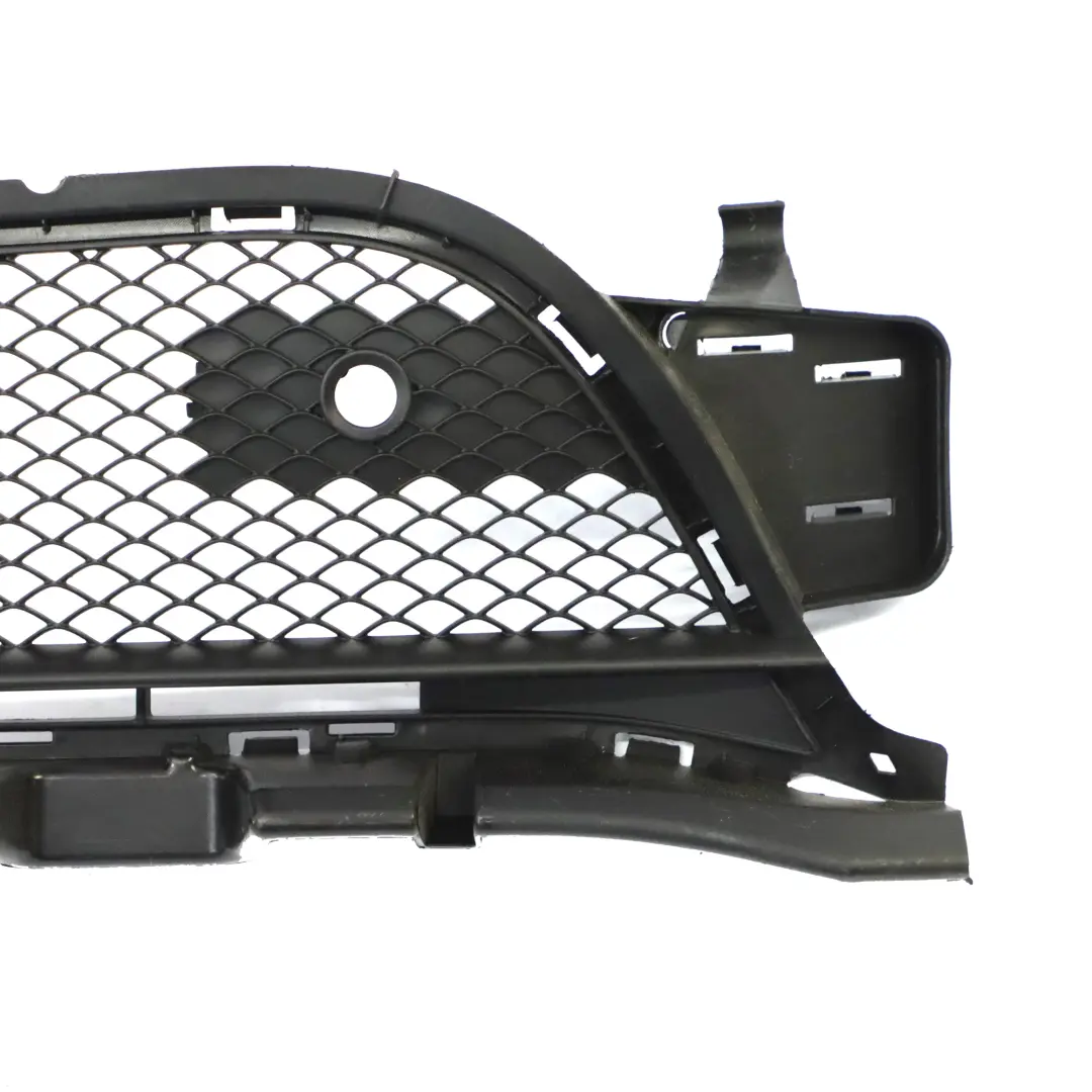 CLA45 AMG Paraurti anteriore Griglia Inferiore Media per Mercedes C117 con numero di parte A1178852122 Mercedes C117 CLA45 AMG Paraurti anteriore Griglia Inferiore Media - SKU A1178852122 - Numero di parte A1178852122