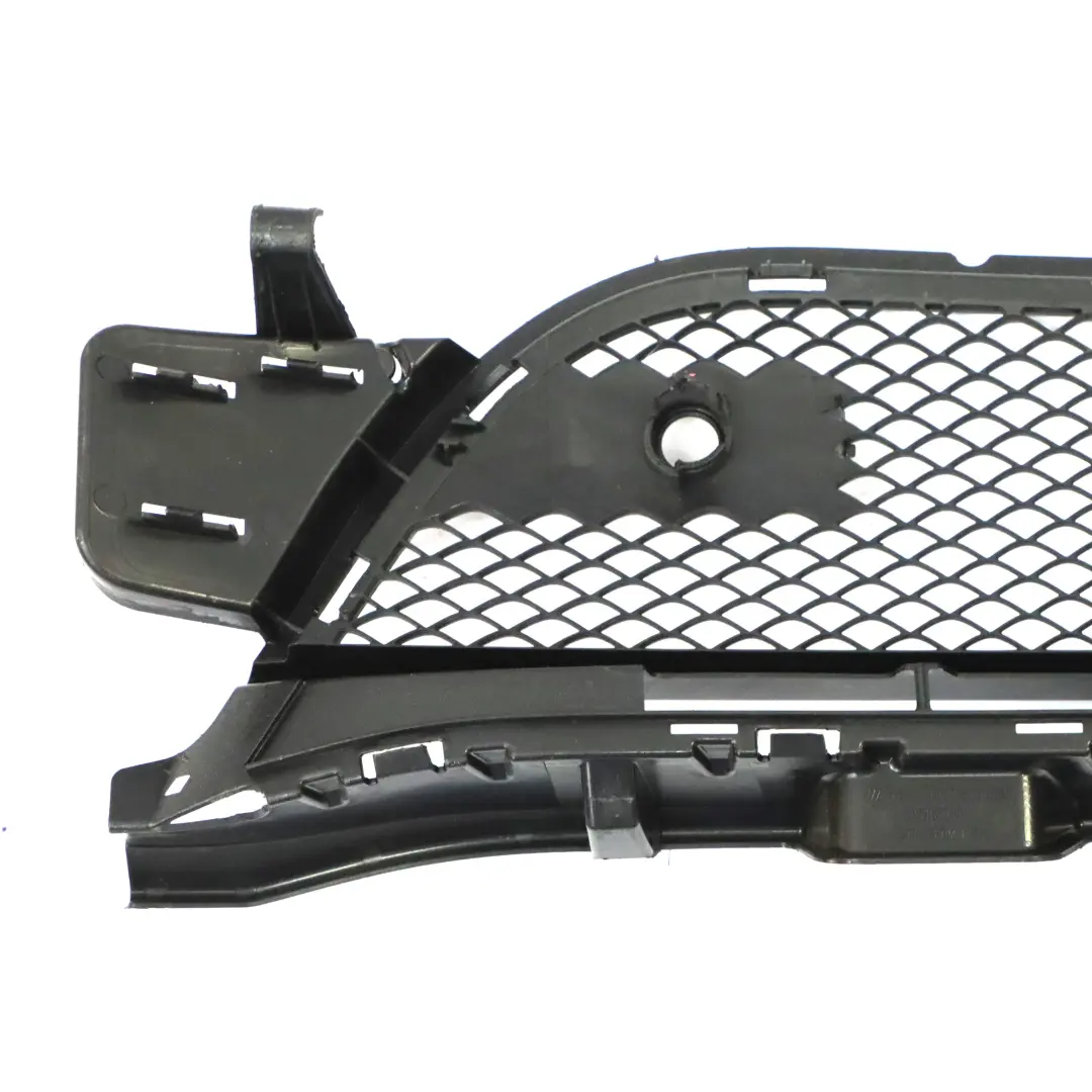 CLA45 AMG Grille pare-chocs avant centrale inférieure pour Mercedes C117 à propos du numéro de pièce A1178852122 Mercedes C117 CLA45 AMG Grille pare-chocs avant centrale inférieure - SKU A1178852122 - Numéro de pièce A1178852122