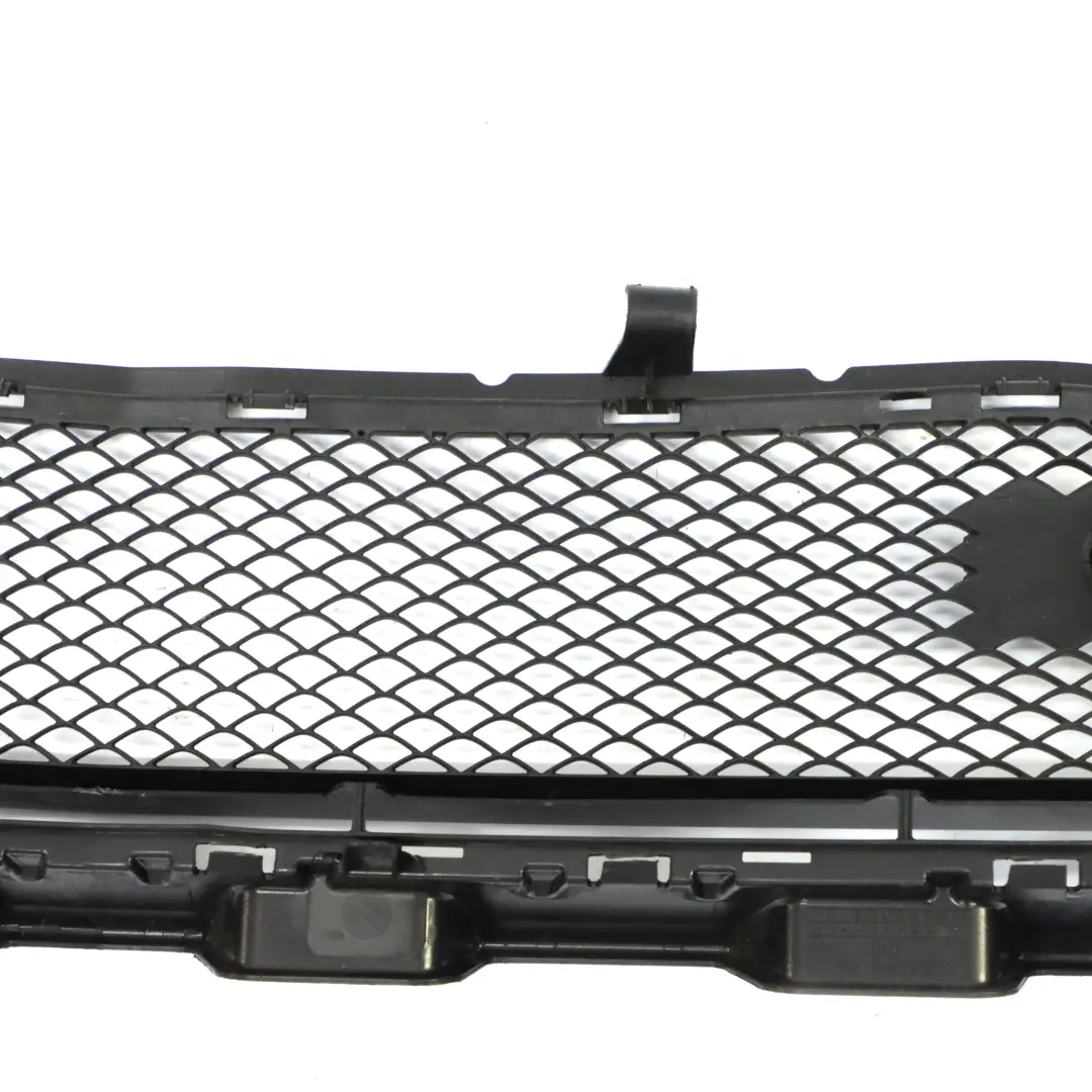 CLA45 AMG Paraurti anteriore Griglia Inferiore Media per Mercedes C117 con numero di parte A1178852122 Mercedes C117 CLA45 AMG Paraurti anteriore Griglia Inferiore Media - SKU A1178852122 - Numero di parte A1178852122