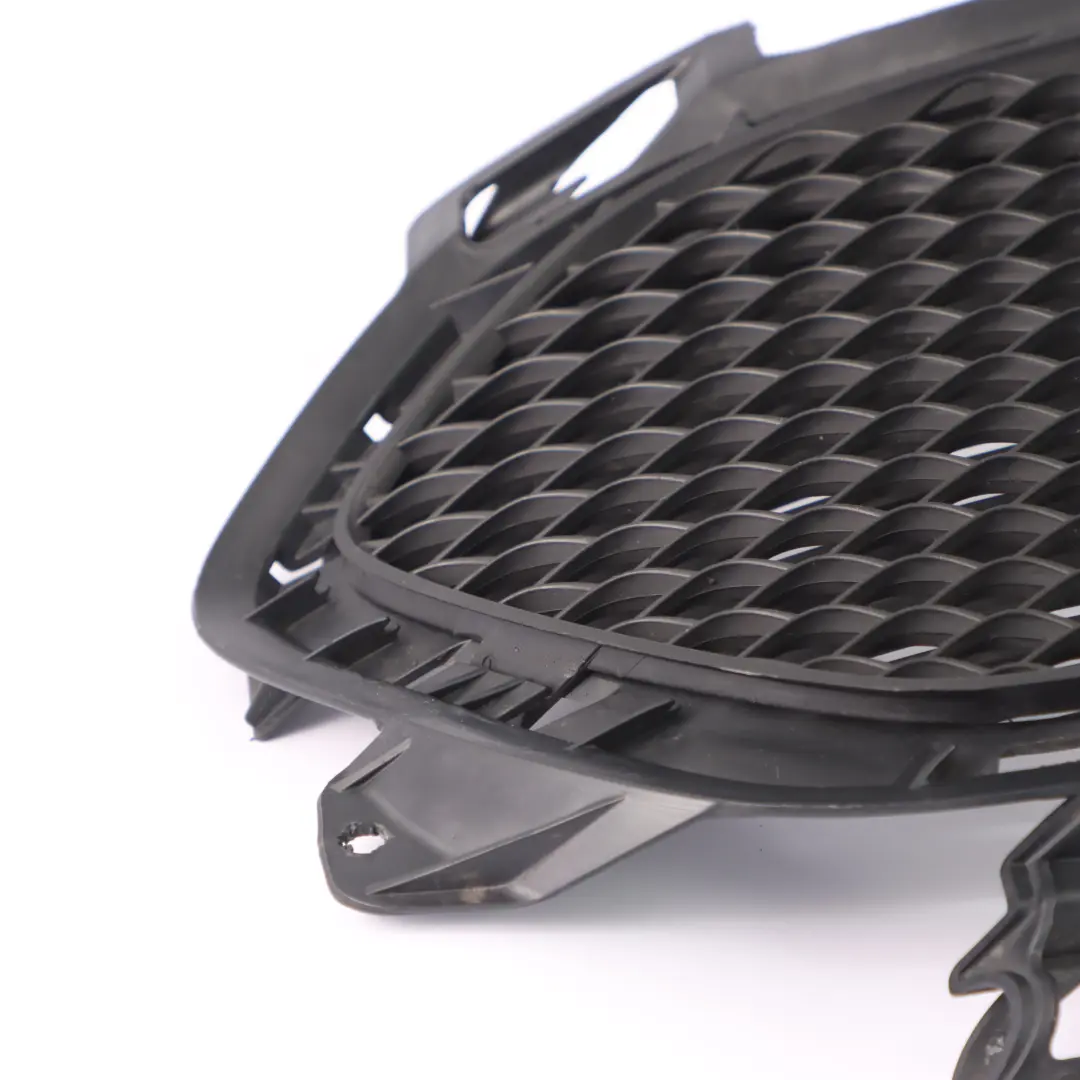 Front Bumper Grille Mercedes CLA C117 W246 AMG Cover Right O/S Grid to with Part number A1178852322 Front Bumper Grille Mercedes CLA C117 W246 AMG Cover Right O/S Grid - SKU A1178852322 - Part number A1178852322