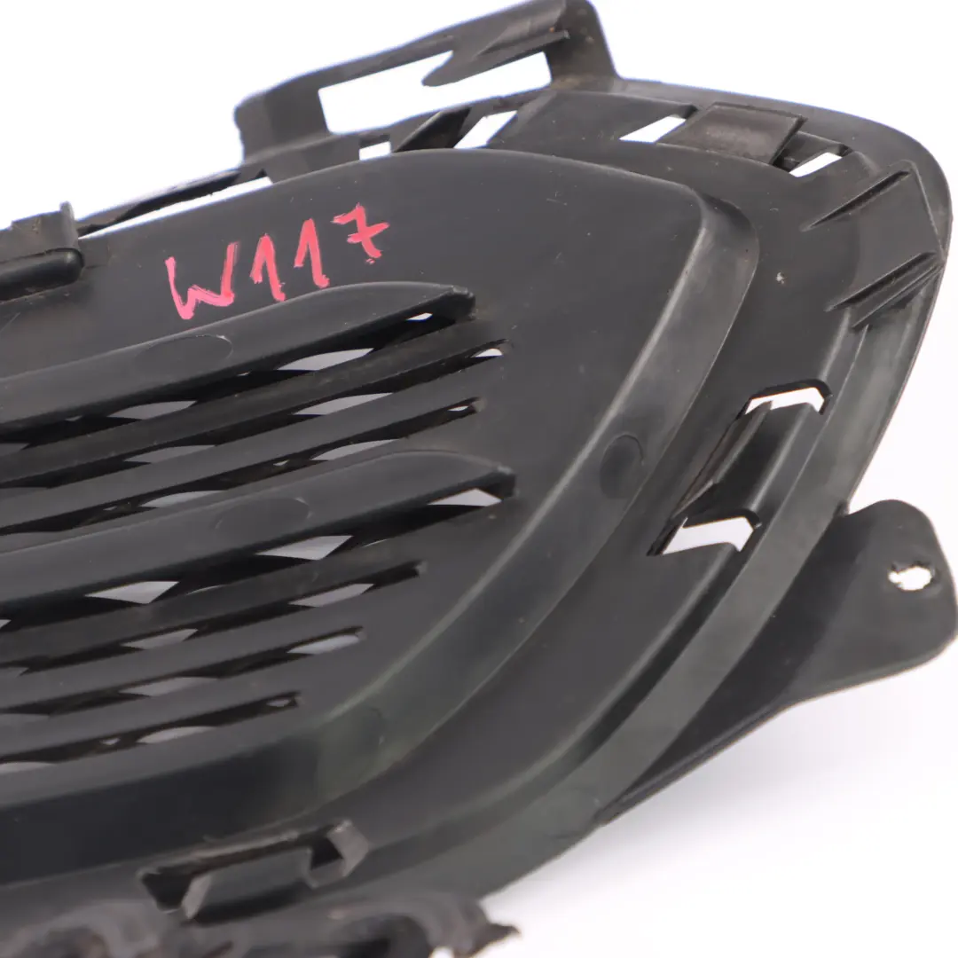  Pare-chocs avant Grille Mercedes C117 AMG Grille couverture droite - SKU A1178852322 - Numéro de pièce A1178852322