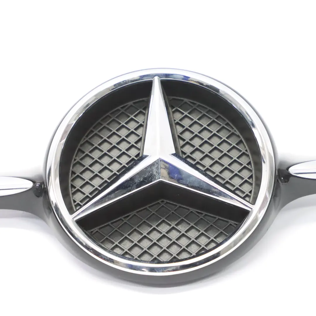 Parachoques delantero Rejilla Panel Cubierta para Mercedes CLA C117 AMG con número de pieza A1178880060 Mercedes CLA C117 AMG Parachoques delantero Rejilla Panel Cubierta - SKU A1178880060 - Número de pieza A1178880060