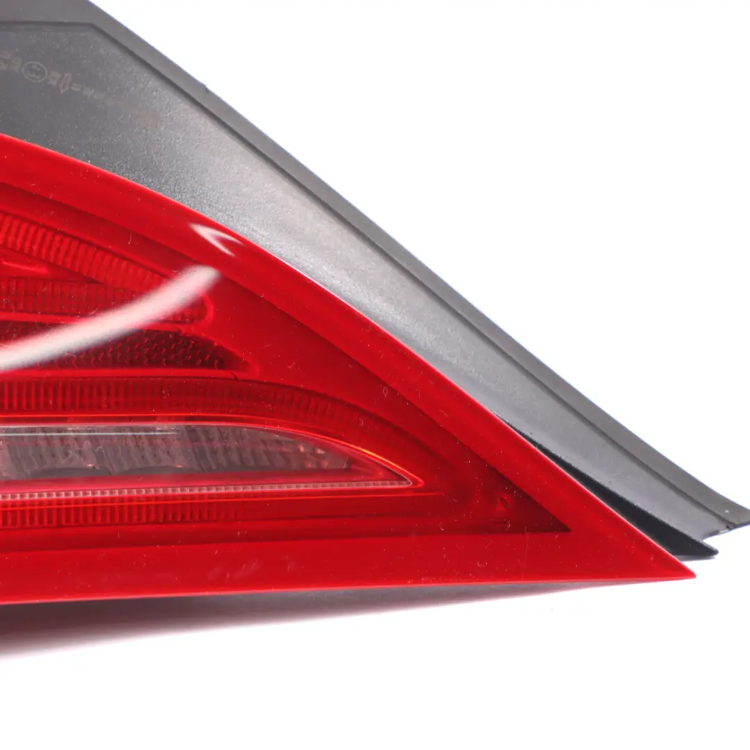 Luz Trasera Izquierda Panel Lateral Luz Trasera para Mercedes CLA C117 con número de pieza A1179060501 Mercedes CLA C117 Luz Trasera Izquierda Panel Lateral Luz Trasera - SKU A1179060501 - Número de pieza A1179060501