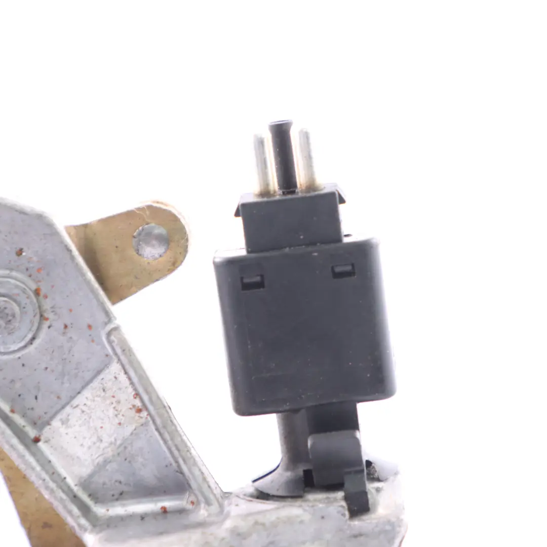 Pedal Mercedes W124 E280 Automatik Getriebe Bremspedal Montage für mit Teilenummer A1242900818 Pedal Mercedes W124 E280 Automatik Getriebe Bremspedal Montage - SKU A1242900818 - Teilenummer A1242900818