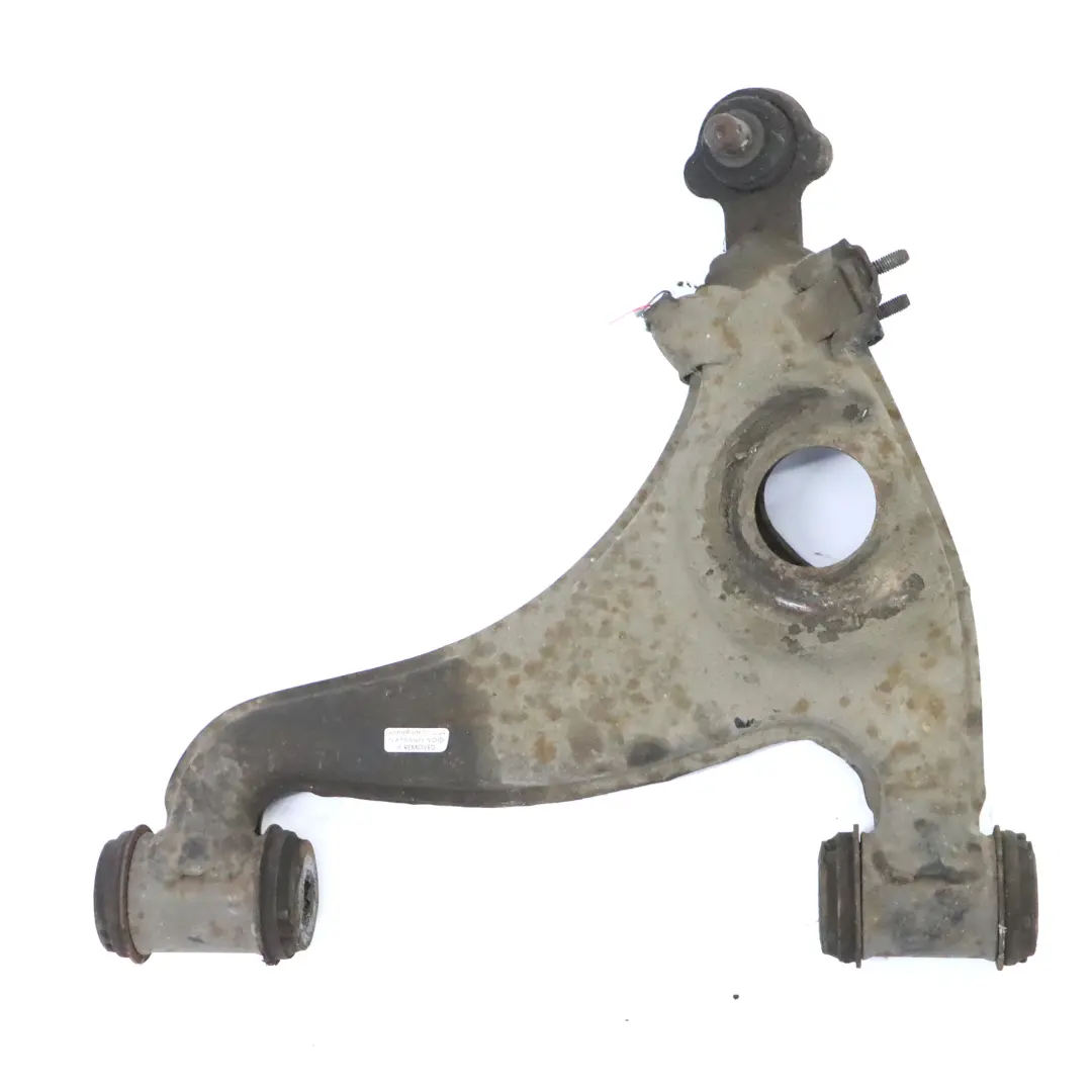 Braccio di controllo posteriore destro inferiore per Mercedes W124 con numero di parte A1243303007 Mercedes W124 Braccio di controllo posteriore destro inferiore - SKU A1243303007 - Numero di parte A1243303007