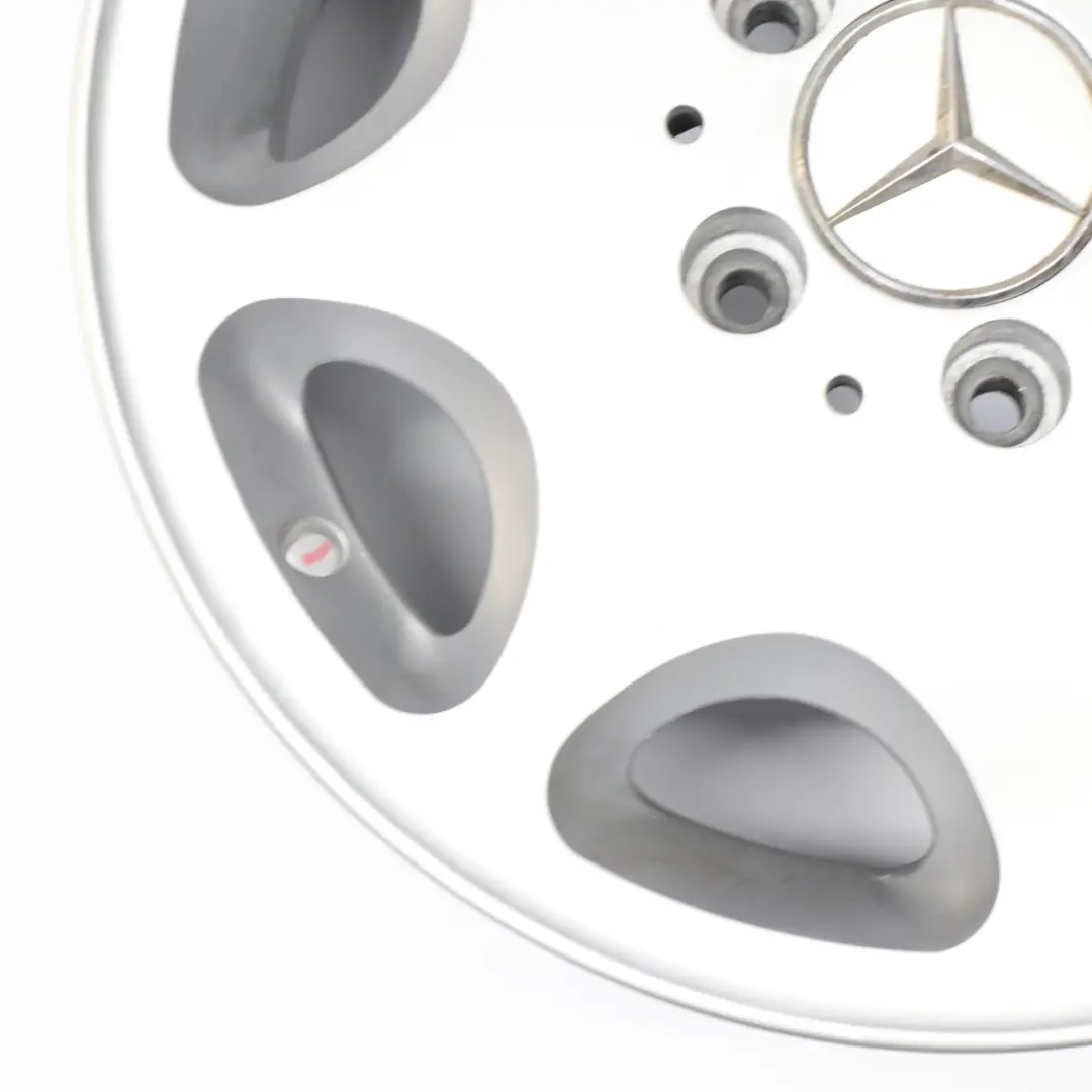 Mercedes W124 Srebrna Felga Aluminiowa 15" 6,5J ET:44 - SKU A1244011202-2 - Numer Części A1244011202
