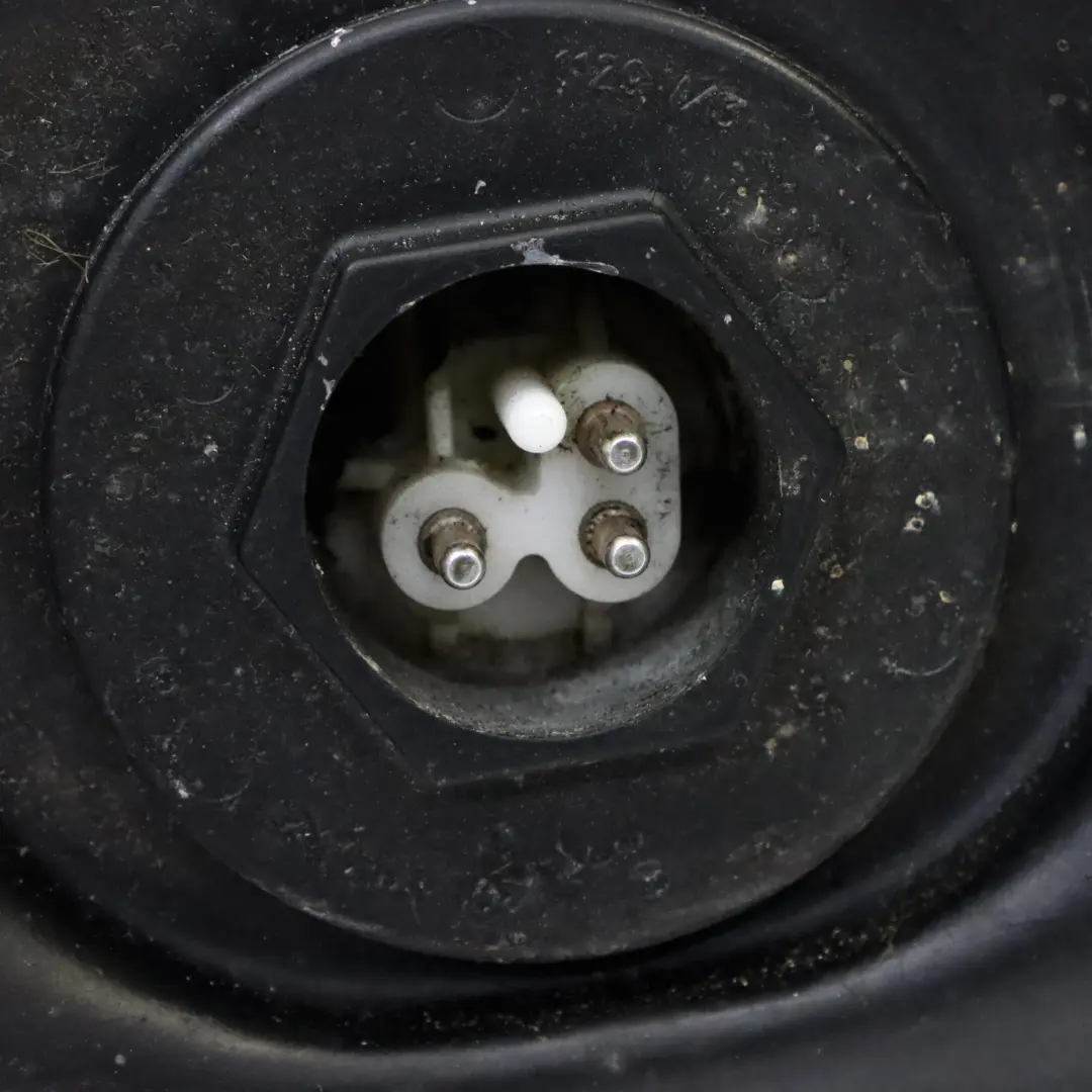 Mercedes W124 Gasolina Tanque de Combustible Completo 70L - SKU A1244700304 - Número de pieza A1244700304