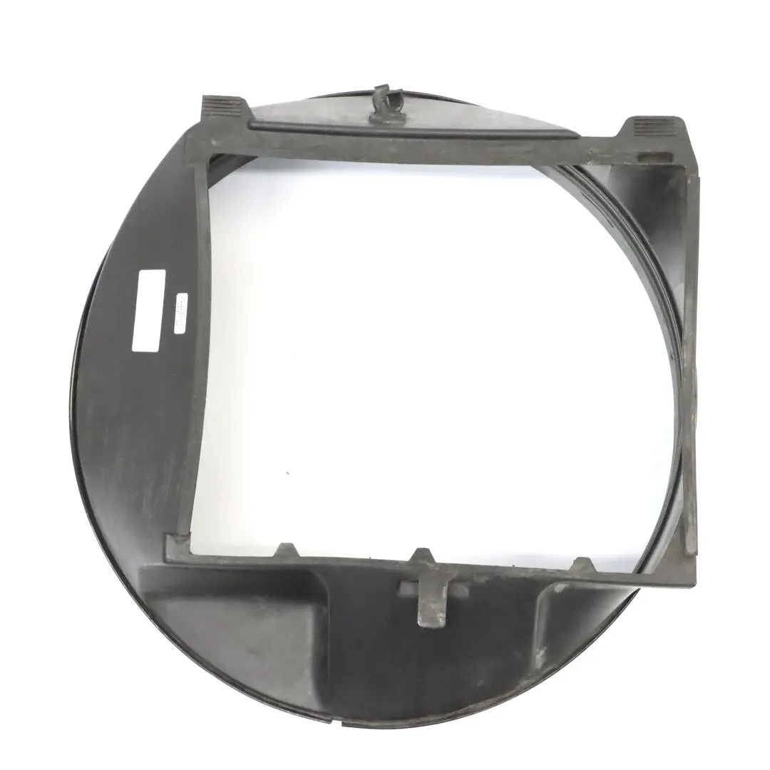  Carcasa marco cubierta ventilador radiador Mercedes W124 - SKU A1245000555 - Número de pieza A1245000555