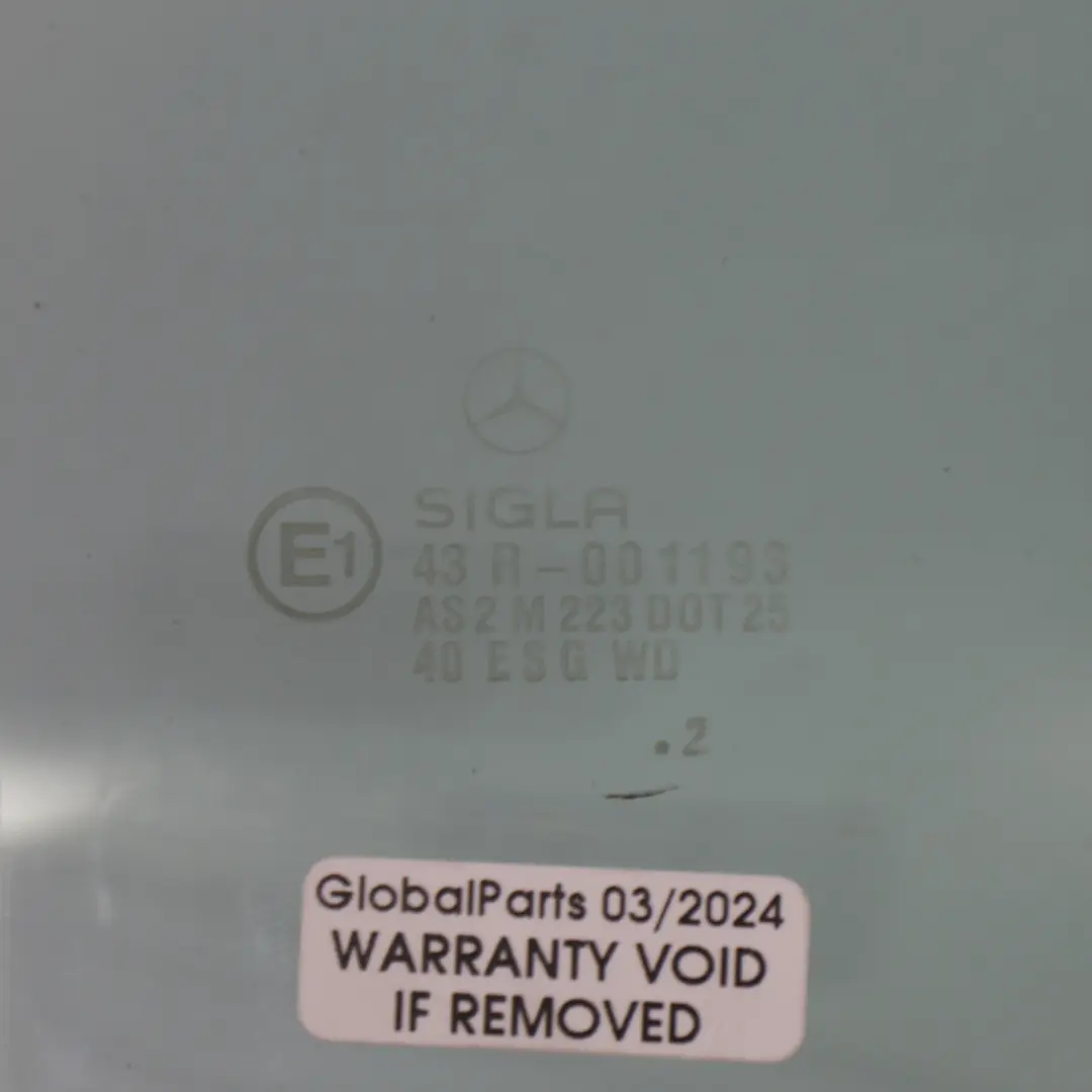 Vetro finestra porta posteriore destra vetri AS2 per Mercedes W124 con numero di parte A1247301018 Mercedes W124 Vetro finestra porta posteriore destra vetri AS2 - SKU A1247301018 - Numero di parte A1247301018