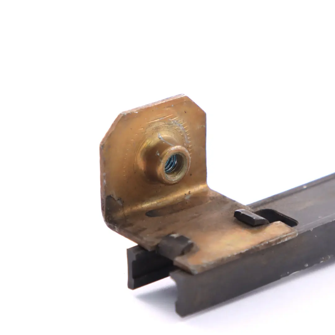  Divisor Mercedes W124 Puerta Trasera Derecha Guía Ventana Divisor - SKU A1247301019 - Número de pieza A1247301019