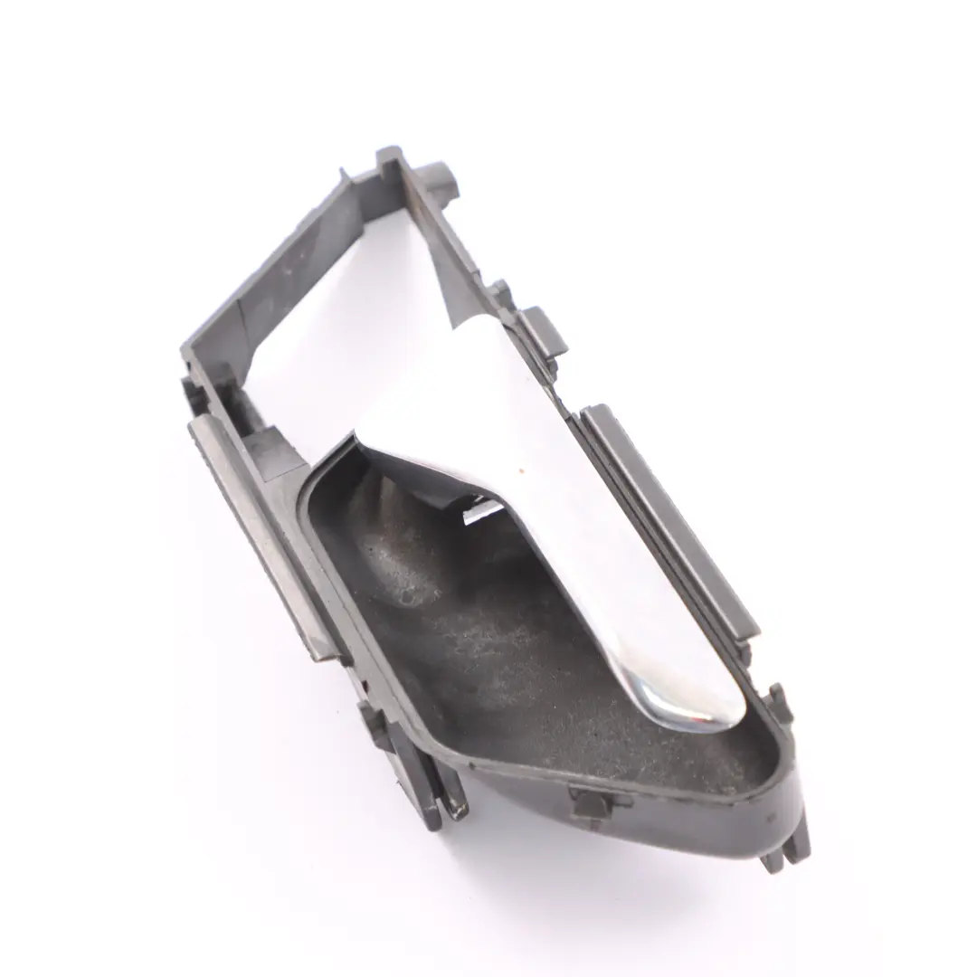 Poignée de porte Mercedes W124 Porte intérieure avant arrière droite pour à propos du numéro de pièce A1247600261 Poignée de porte Mercedes W124 Porte intérieure avant arrière droite - SKU A1247600261 - Numéro de pièce A1247600261