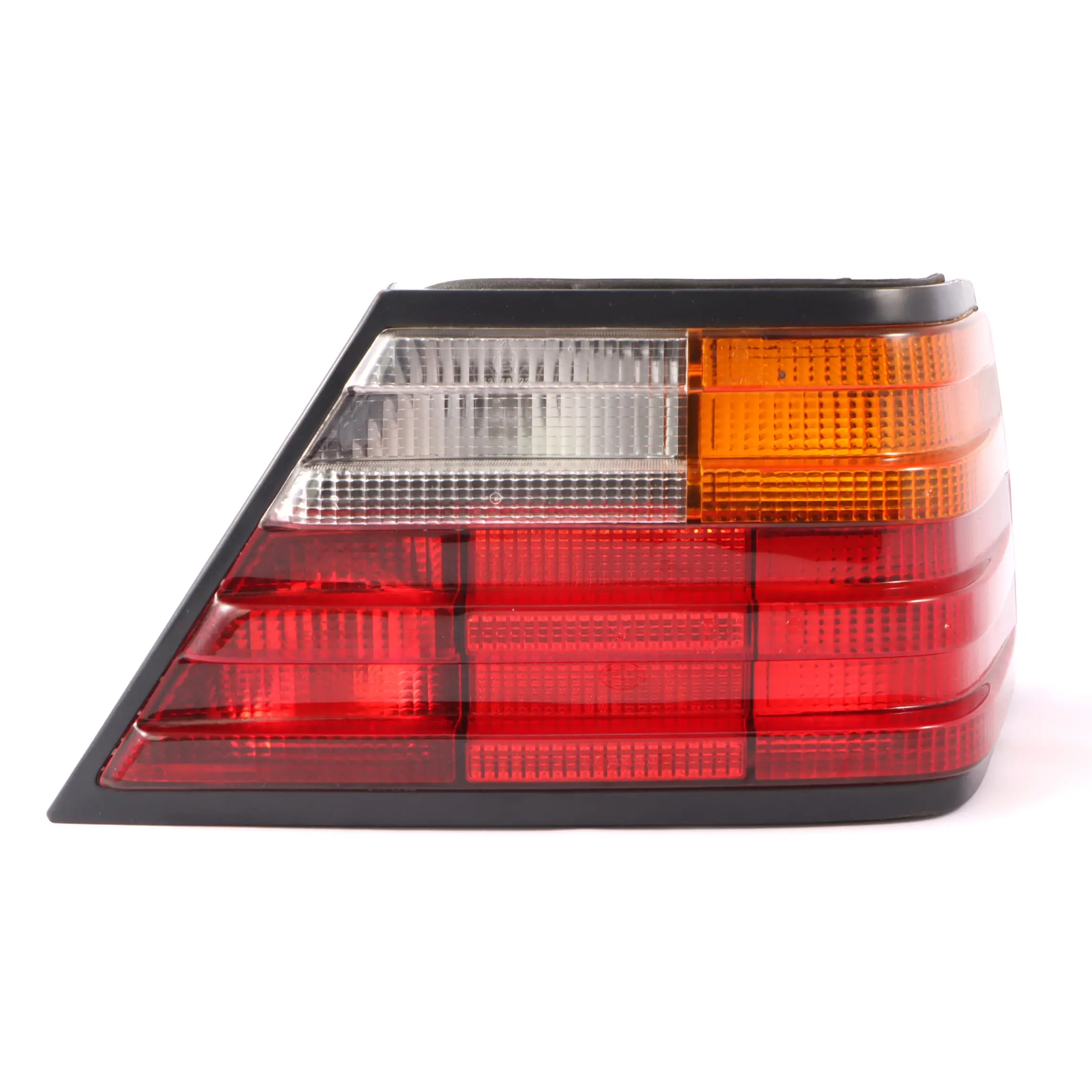 Mercedes-Benz W124 Sedan Zadné Svetlo Pravé Bočný Panel A1248200464