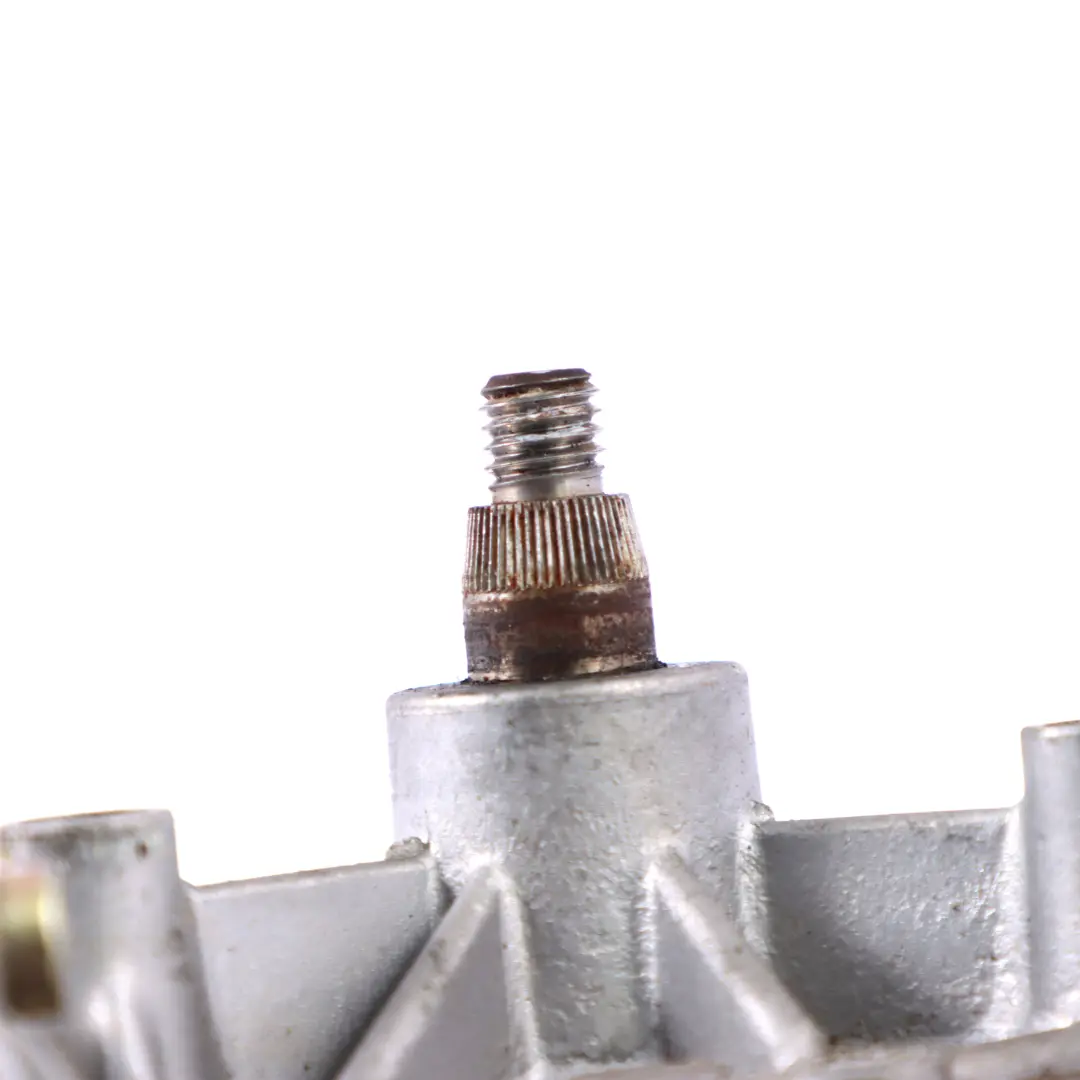  Motor limpiaparabrisas delantero eléctrico Mercedes W124 Bosch - SKU A1248200708 - Número de pieza A1248200708
