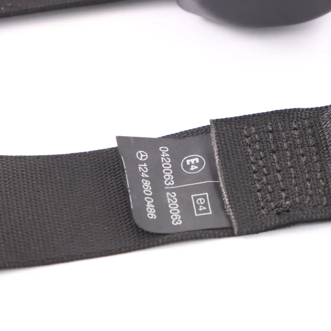Ceinture de sécurité Mercedes W124 E280 arrière droite pour à propos du numéro de pièce A1248600486 Ceinture de sécurité Mercedes W124 E280 arrière droite - SKU A1248600486 - Numéro de pièce A1248600486