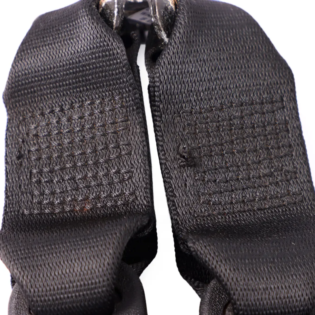 Boucle ceinture de sécurité arrière centrale pour Mercedes W124 à propos du numéro de pièce A1248602969 Mercedes W124 Boucle ceinture de sécurité arrière centrale - SKU A1248602969 - Numéro de pièce A1248602969