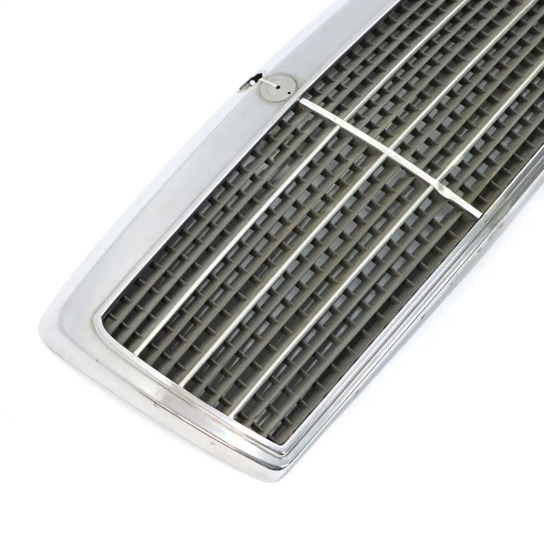 Osłona Atrapa Chłodnicy Grill Kratka Przednia do Mercedes W124 o numerze A1248880223 Mercedes W124 Osłona Atrapa Chłodnicy Grill Kratka Przednia - SKU A1248880223 - Numer Części A1248880223