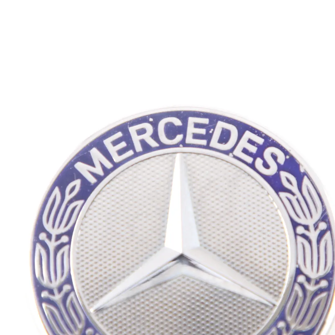 Stemma Frontale Cofano Logo per Mercedes W168 W245 CL203 con numero di parte A1298880116 Mercedes W168 W245 CL203 Stemma Frontale Cofano Logo - SKU A1298880116-1 - Numero di parte A1298880116
