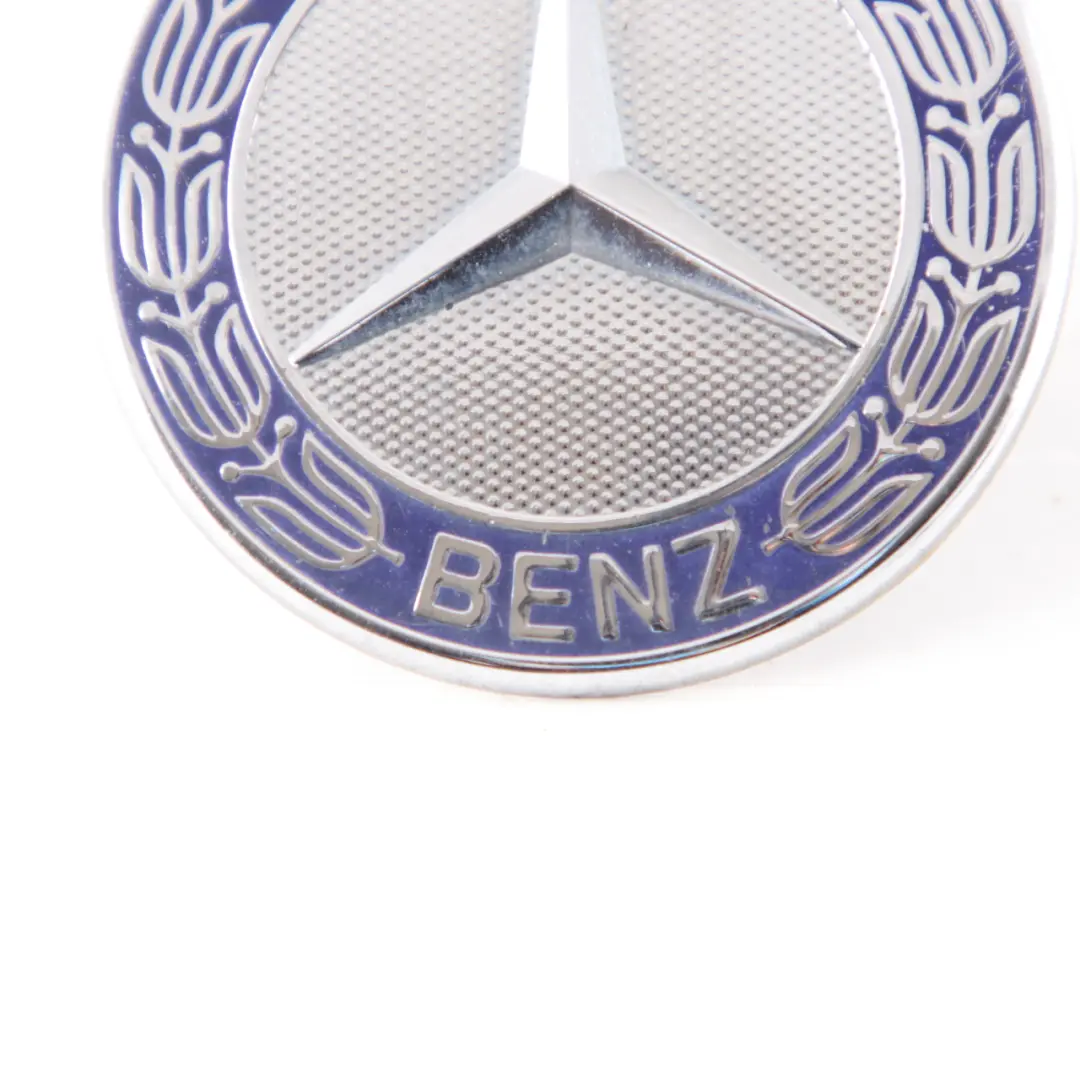 Stemma Frontale Cofano Logo per Mercedes W168 W245 CL203 con numero di parte A1298880116 Mercedes W168 W245 CL203 Stemma Frontale Cofano Logo - SKU A1298880116-1 - Numero di parte A1298880116