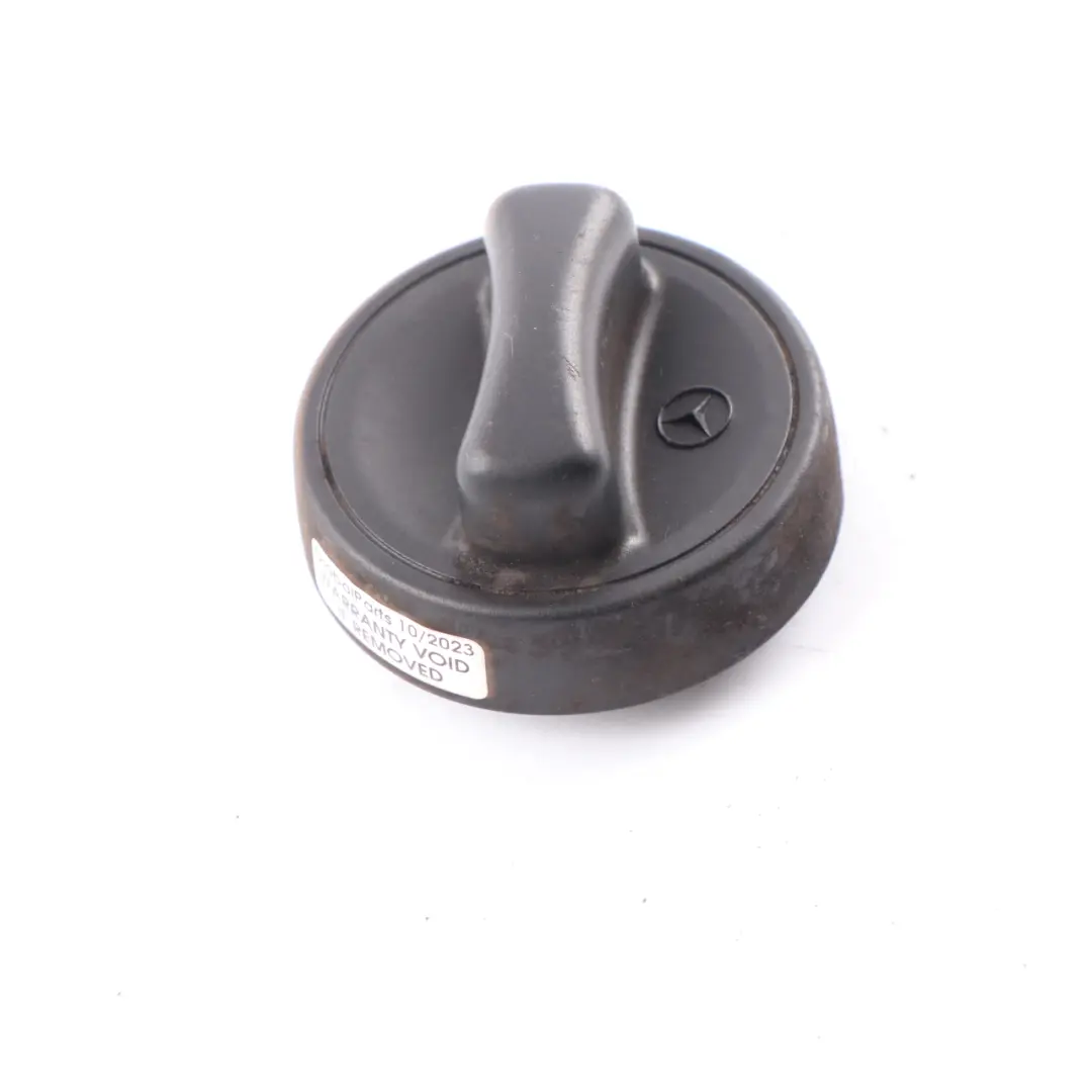 Filler Cap Mercedes R170 W202 W208 W210 Tank Lid Black Covering to Fuel with Part number A1404700005 Fuel Filler Cap Mercedes R170 W202 W208 W210 Tank Lid Black Covering - SKU A1404700005 - Part number A1404700005