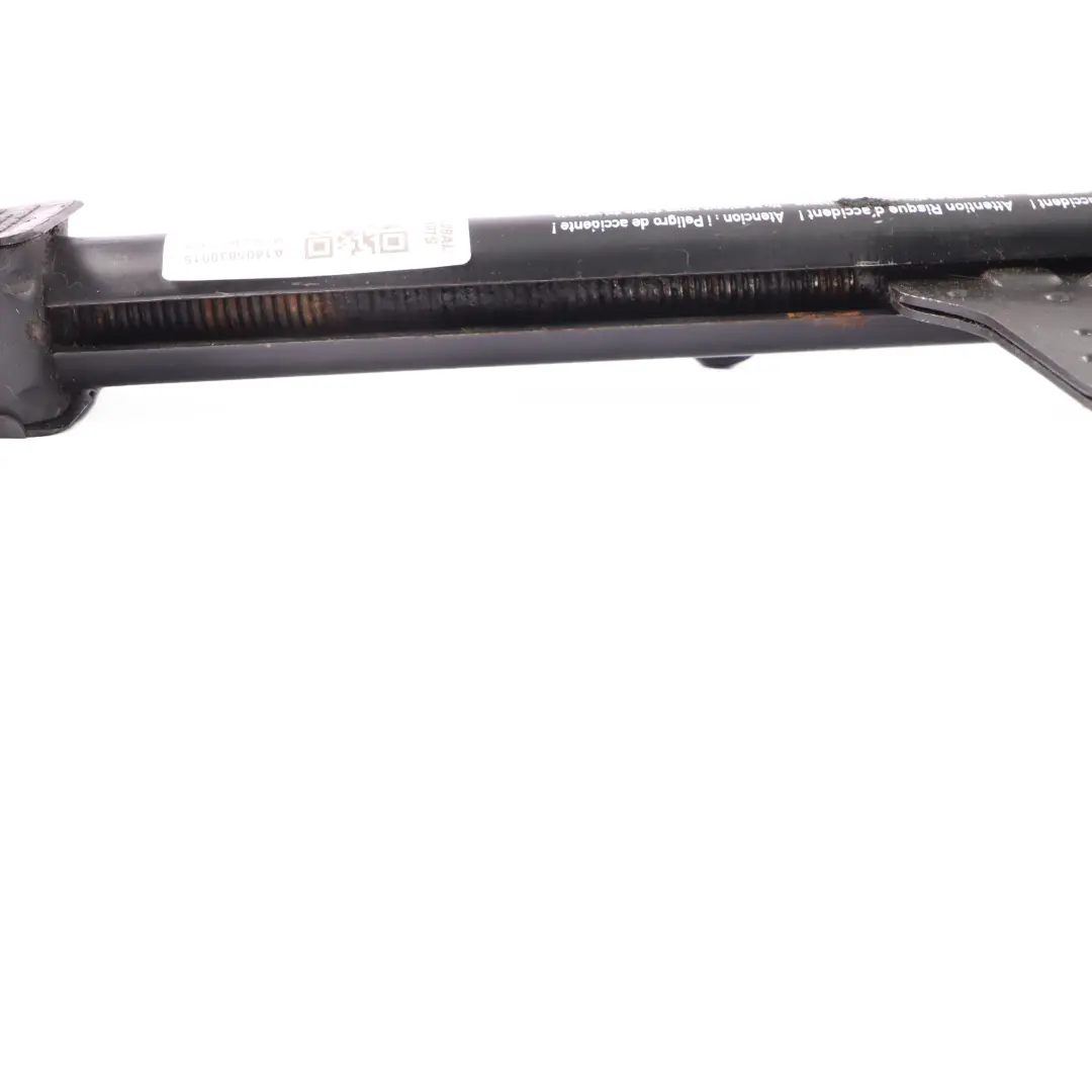 Outil de voiture Cric de levage pour Mercedes W124 W210 à propos du numéro de pièce A1405830015 Mercedes W124 W210 Outil de voiture Cric de levage - SKU A1405830015 - Numéro de pièce A1405830015