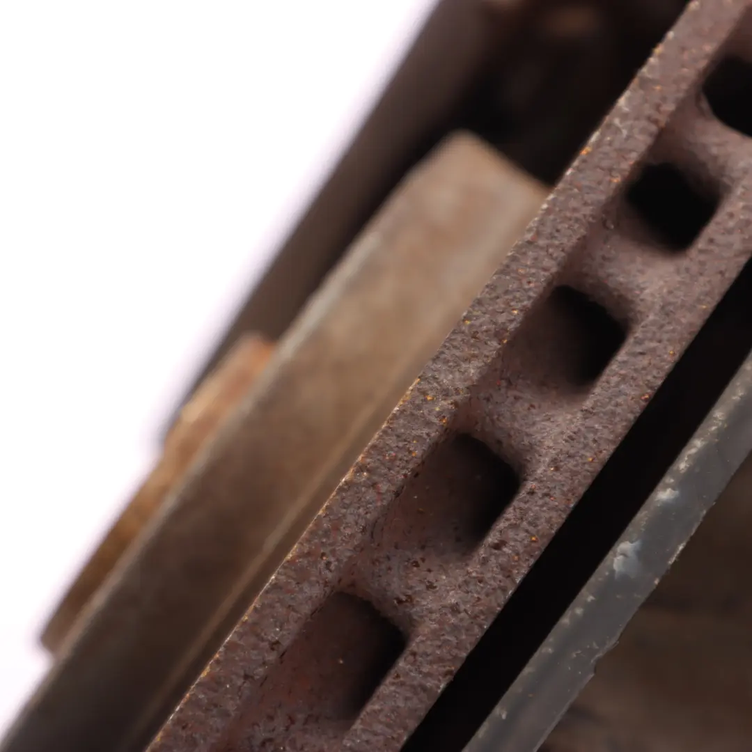 Front Left N/S Suspension Leg Brake Disc Caliper Wheel Hub to Mercedes X156 with Part number A1563231500 Mercedes X156 Front Left N/S Suspension Leg Brake Disc Caliper Wheel Hub - SKU A1563231500 - Part number A1563231500