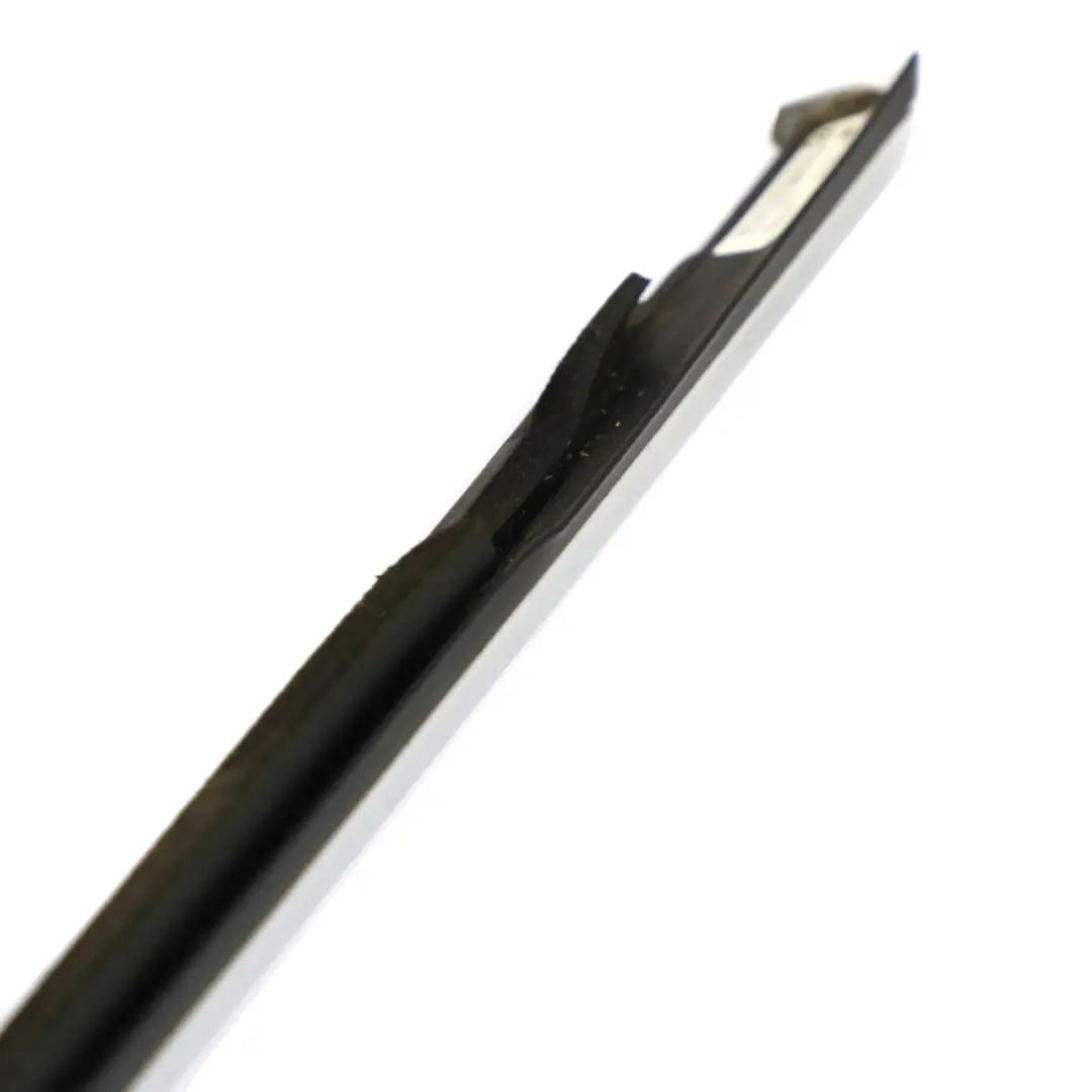 Mercedes X156 Moulure Fenêtre Porte Avant Gauche Joint d'Etanchéité - SKU A1567250182 - Numéro de pièce A1567250182