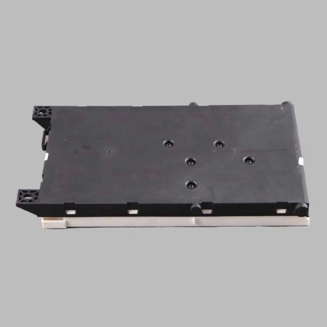 Mercedes W176 Body Control Module BCM Control Unit ECU - SKU A1569005303 - Numéro de pièce A1569005303