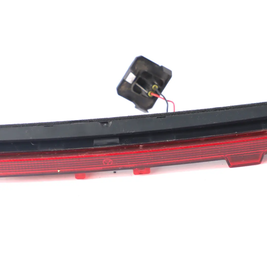 Feu stop additionnel arrière Feu de freinage pour Mercedes S205 à propos du numéro de pièce A1569060044 Mercedes S205 Feu stop additionnel arrière Feu de freinage - SKU A1569060044 - Numéro de pièce A1569060044