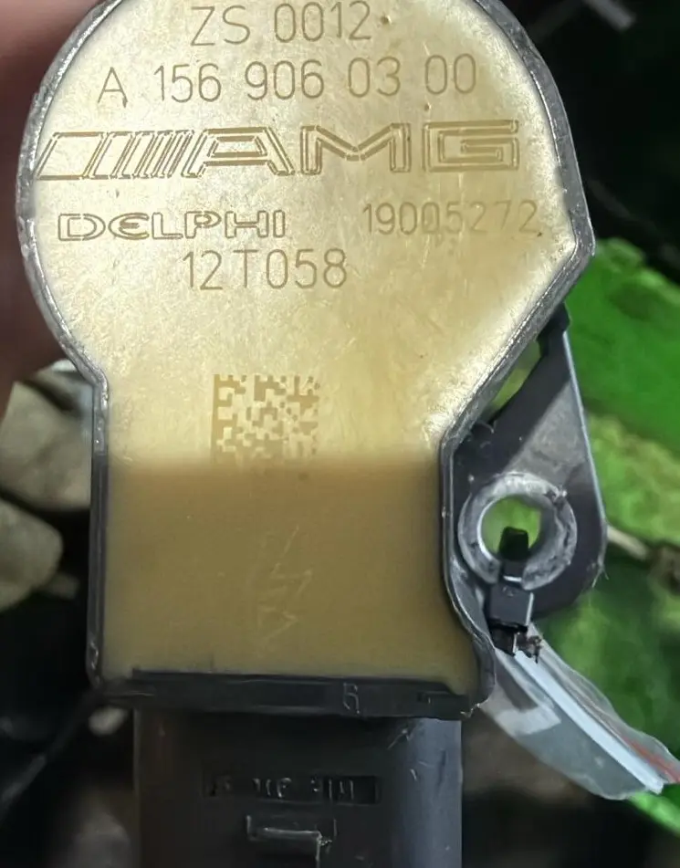 M156 Benzinmotor Zündspule für Mercedes C204 mit Teilenummer A1569064400 Mercedes C204 M156 Benzinmotor Zündspule - SKU A1569064400 - Teilenummer A1569064400