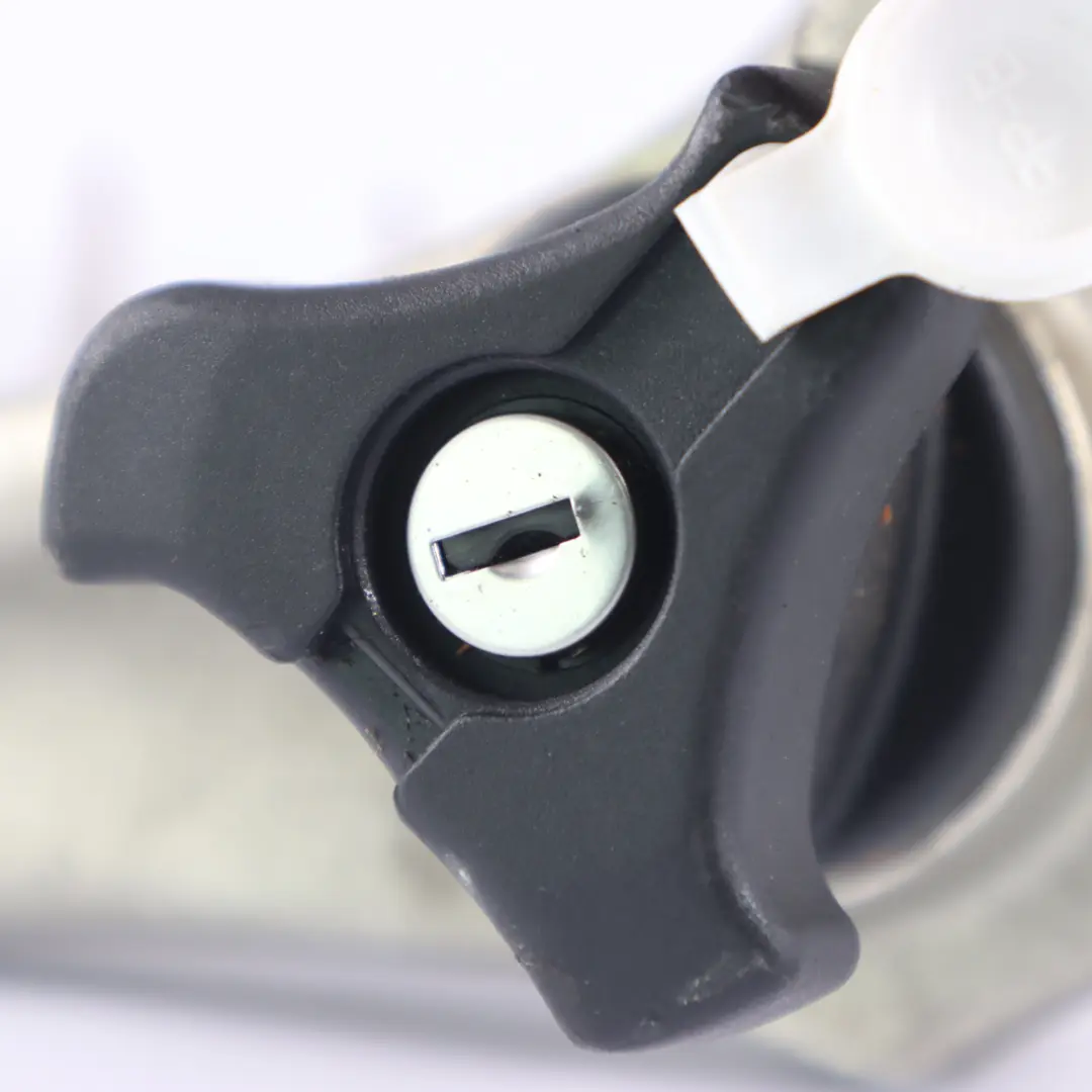 Towing Hitch Coupling Trailer Ball to Mercedes ML W163 W251 Rear with Part number A1633150399 Mercedes ML W163 W251 Rear Towing Hitch Coupling Trailer Ball - SKU A1633150399 - Part number A1633150399