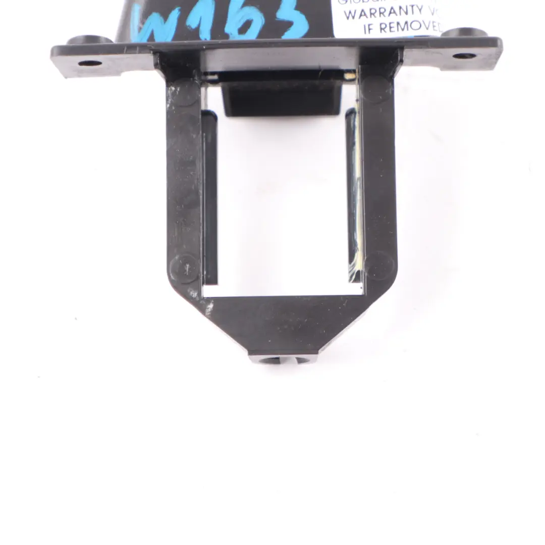 Embellecedor Montaje Manija Liberación Freno Mano para Mercedes ML W163 con número de pieza A1634200277 Mercedes ML W163 Embellecedor Montaje Manija Liberación Freno Mano - SKU A1634200277 - Número de pieza A1634200277