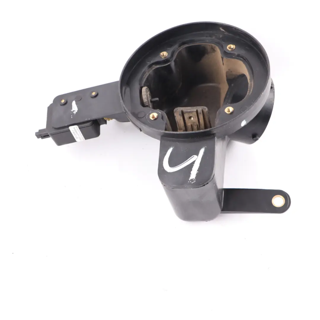 Couvercle Réservoir Carburant Support Bouchon Trappe pour Mercedes W163 à propos du numéro de pièce A1636300167 Mercedes W163 Couvercle Réservoir Carburant Support Bouchon Trappe - SKU A1636300167 - Numéro de pièce A1636300167