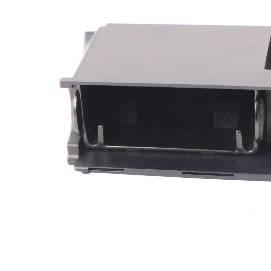 Ascher Aschenbecher Hinten Mittelkonsole Grau 7139048 für BMW E90 E91 10 mit Teilenummer A1636800731 BMW E90 E91 10 Ascher Aschenbecher Hinten Mittelkonsole Grau 7139048 - SKU A1636800731 - Teilenummer A1636800731