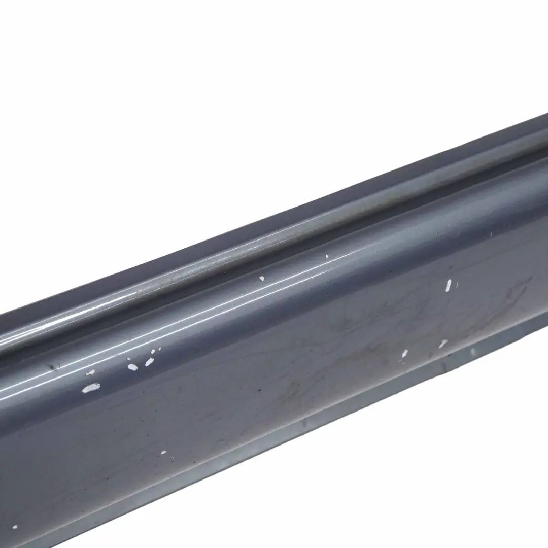 Soglie delle porte Gonna laterale sinistra Hydro Silver - 354 per Mercedes ML W163 con numero di parte A1636900340 Mercedes ML W163 Soglie delle porte Gonna laterale sinistra Hydro Silver - 354 - SKU A1636900340-HYS - Numero di parte A1636900340