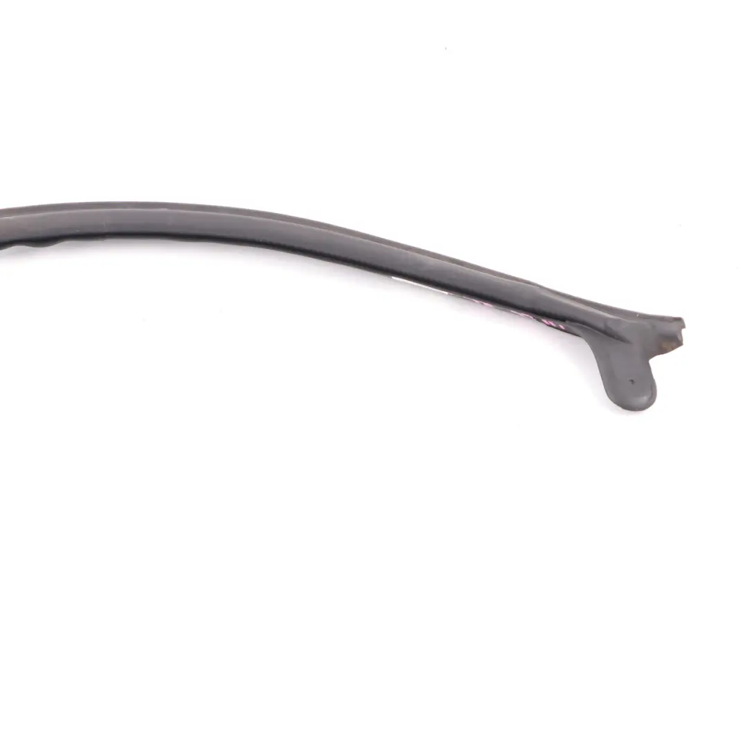 Door Gasket Rear Left N/S C Pillar Seal Rubber to Mercedes ML W163 with Part number A1637301378 Mercedes ML W163 Door Gasket Rear Left N/S C Pillar Seal Rubber - SKU A1637301378 - Part number A1637301378