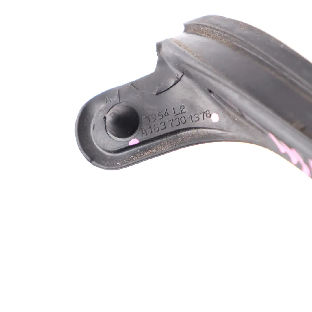 Door Gasket Rear Left N/S C Pillar Seal Rubber to Mercedes ML W163 with Part number A1637301378 Mercedes ML W163 Door Gasket Rear Left N/S C Pillar Seal Rubber - SKU A1637301378 - Part number A1637301378