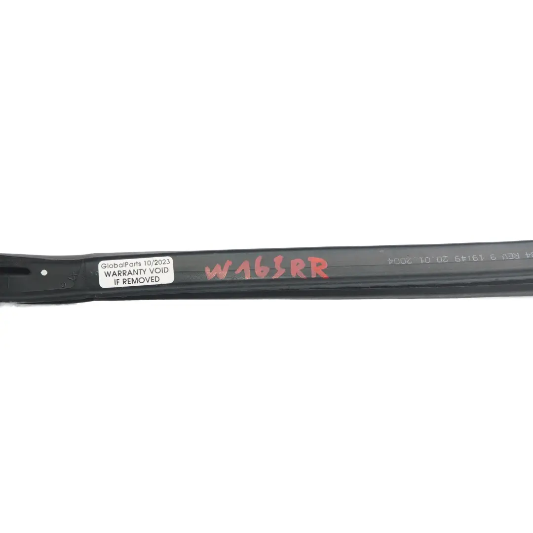 Mercedes ML W163 Cadre d'étanchéité arrière droit supérieur - SKU A1637301478 - Numéro de pièce A1637301478