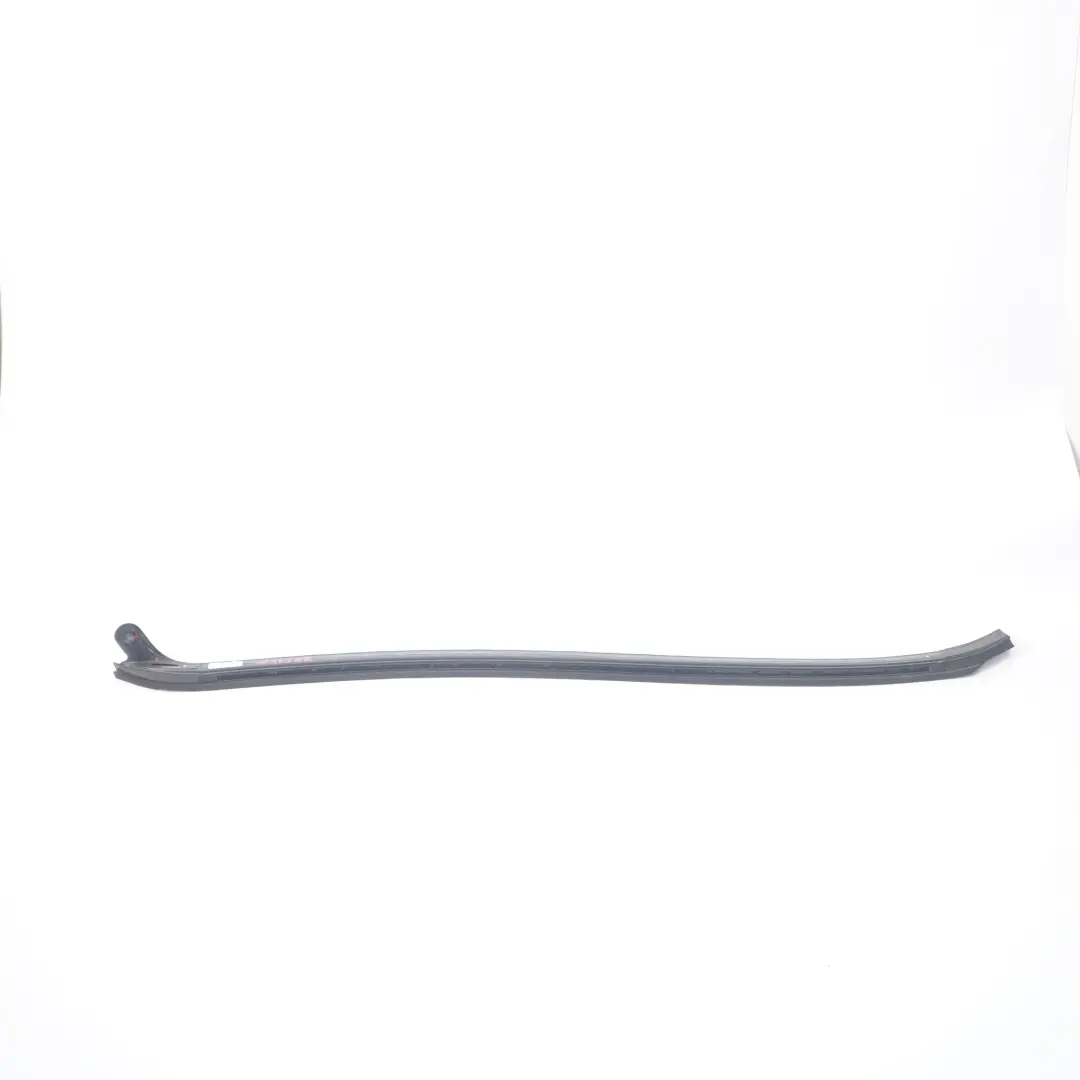 Mercedes ML W163 Cadre d'étanchéité arrière droit supérieur - SKU A1637301478 - Numéro de pièce A1637301478