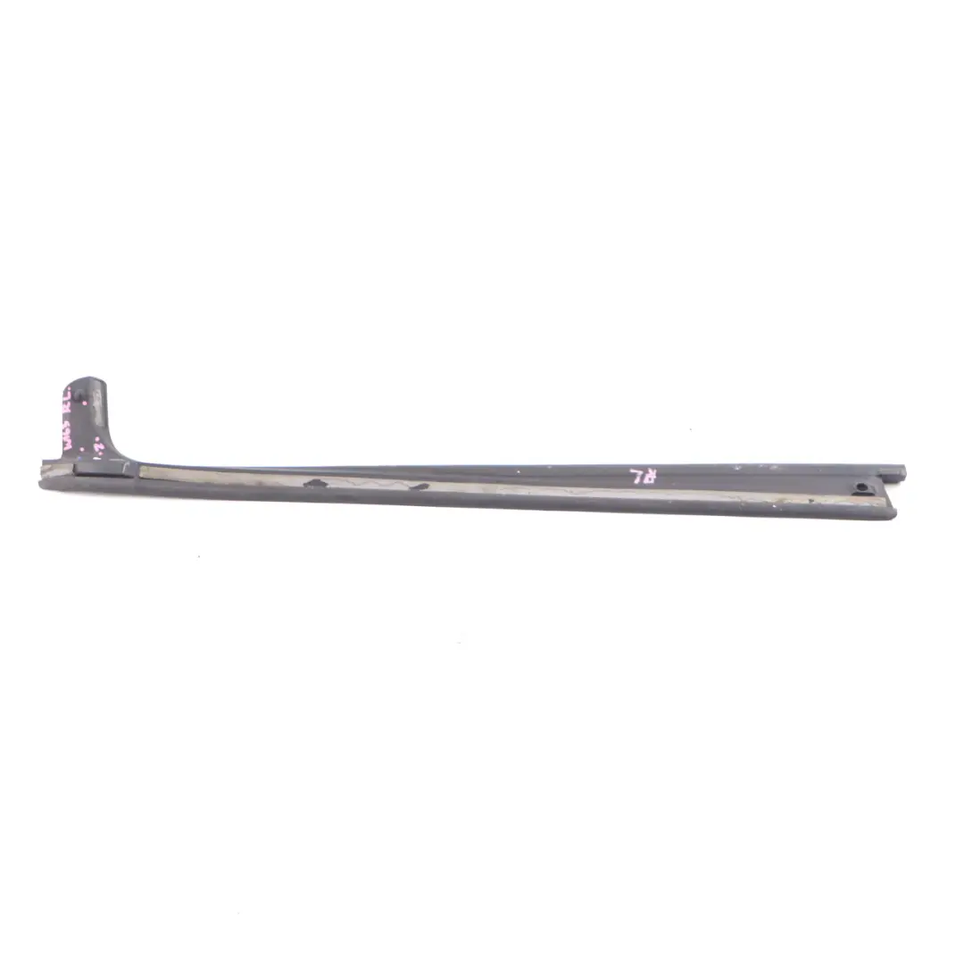 Sealing Frame Left N/S Upper Top B-Pillar Bracket to Mercedes ML W163 with Part number A1637301578 Mercedes ML W163 Sealing Frame Left N/S Upper Top B-Pillar Bracket - SKU A1637301578 - Part number A1637301578