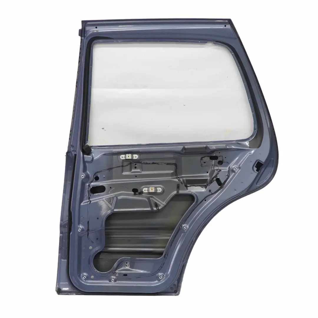 Tür hinten rechts Hydro Silber Metallic - 354 für Mercedes ML W163 mit Teilenummer A1637301605 Mercedes ML W163 Tür hinten rechts Hydro Silber Metallic - 354 - SKU A1637301605-HYS - Teilenummer A1637301605