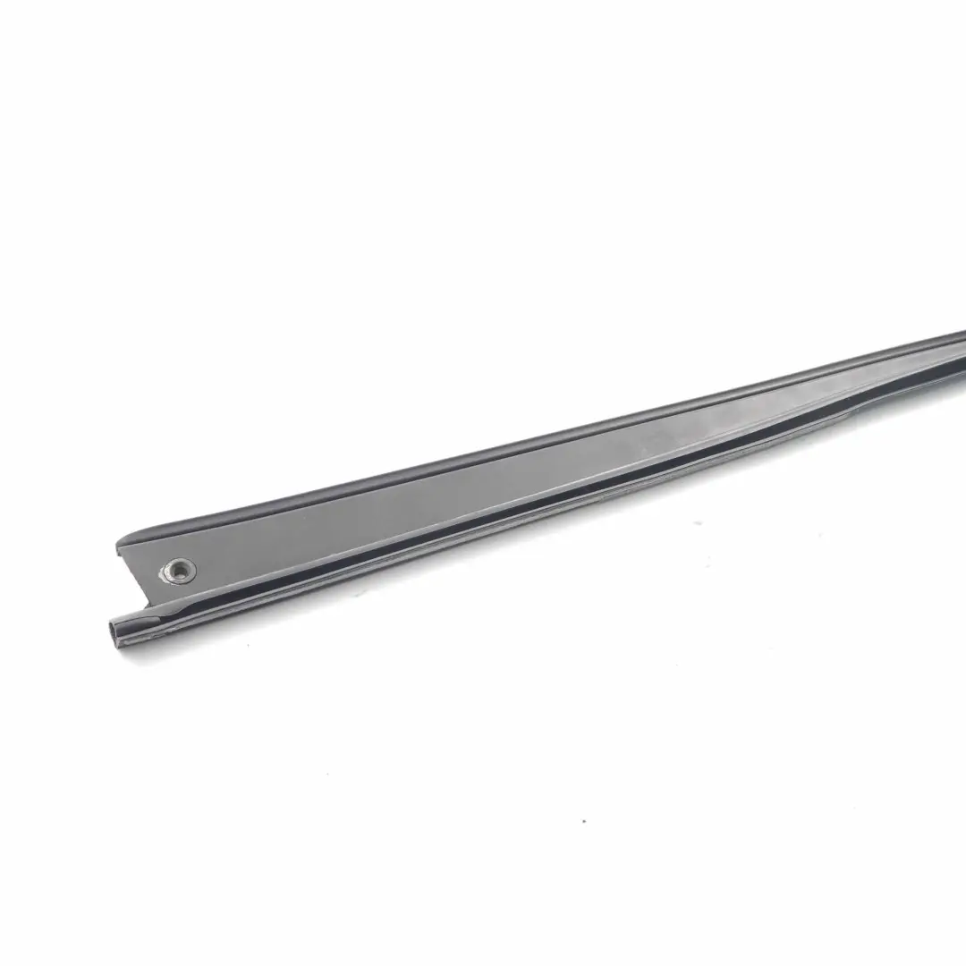 Mercedes ML W163 Junta puerta trasera derecha burlete de la puerta - SKU A1637301678 - Número de pieza A1637301678