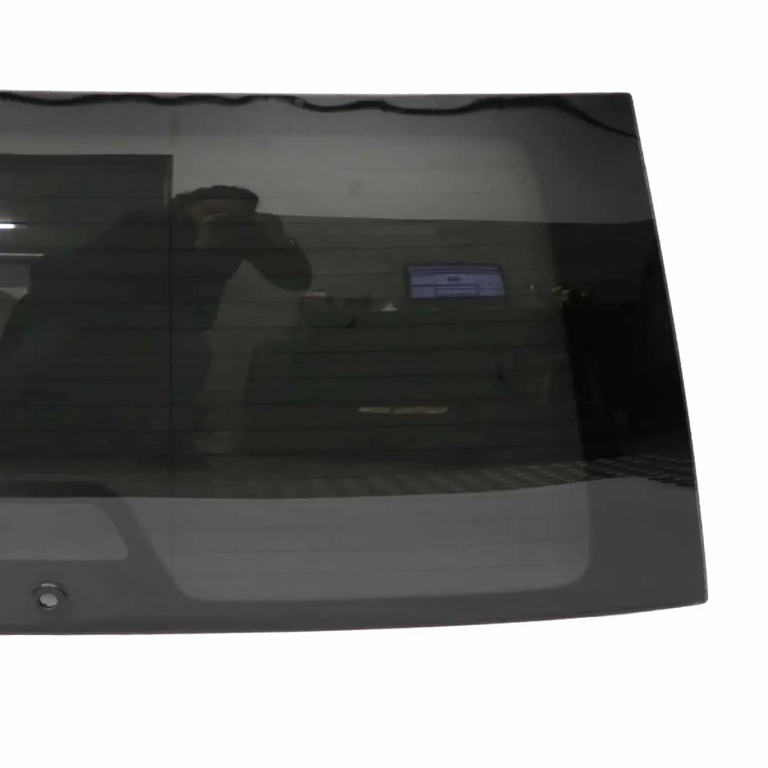 Szyba Tylnej Klapy Bagażnika AS3 do Mercedes W163 o numerze A1637400557 Mercedes W163 Szyba Tylnej Klapy Bagażnika AS3 - SKU A1637400657 - Numer Części A1637400557