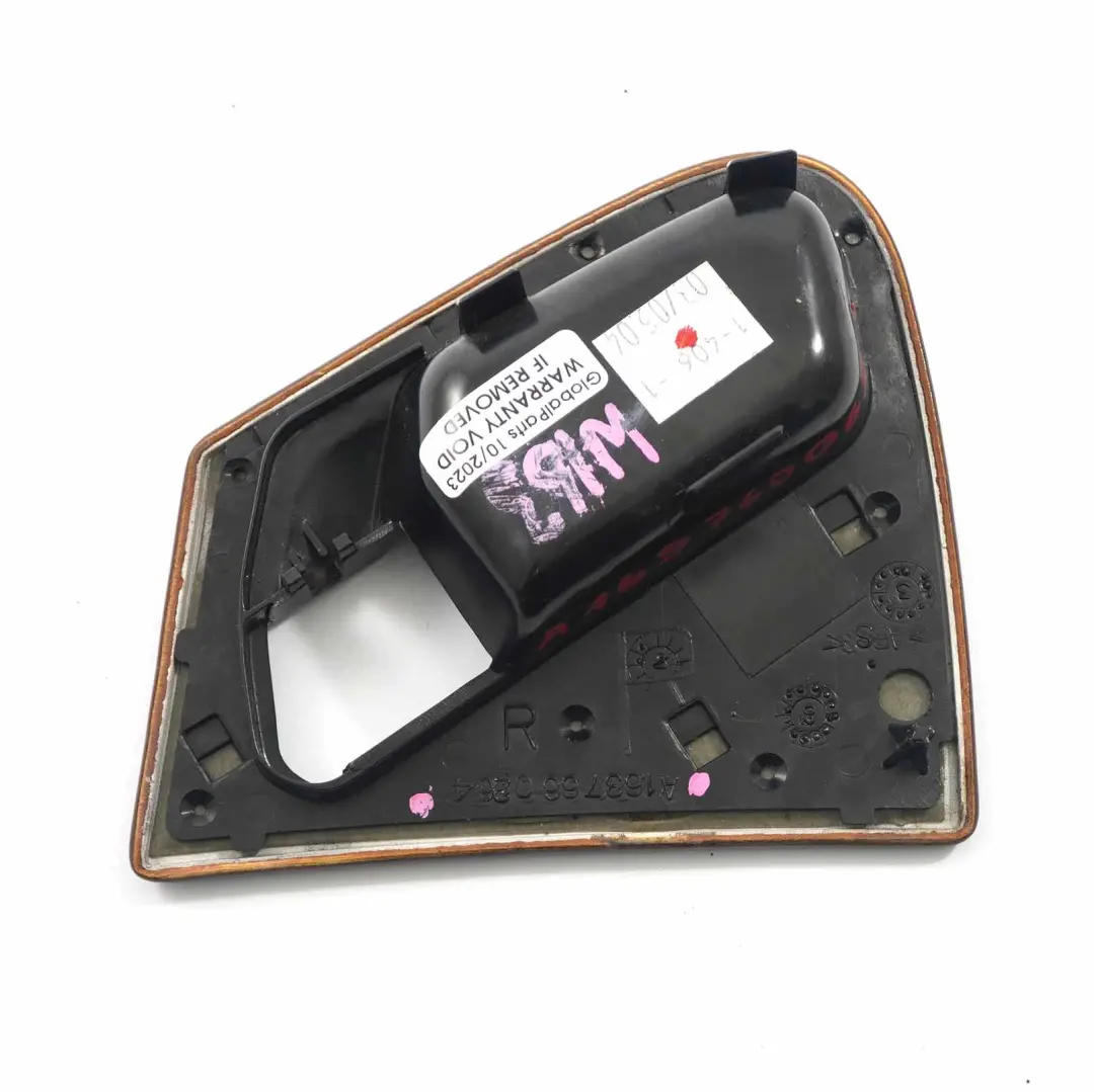 Poignée de Carte de Porte Intérieure Arrière Droite A1637660264 pour Mercedes W163 à propos du numéro de pièce A1637600620 Mercedes W163 Poignée de Carte de Porte Intérieure Arrière Droite A1637660264 - SKU A1637600620 - Numéro de pièce A1637600620