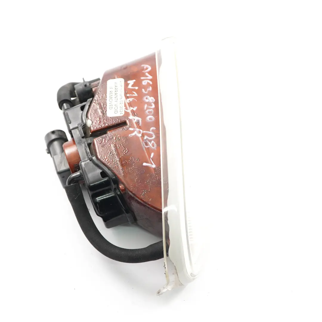  Mercedes-Benz W163 Parachoques delantero derecho Luz antiniebla - SKU A1638200428-1 - Número de pieza A1638200428