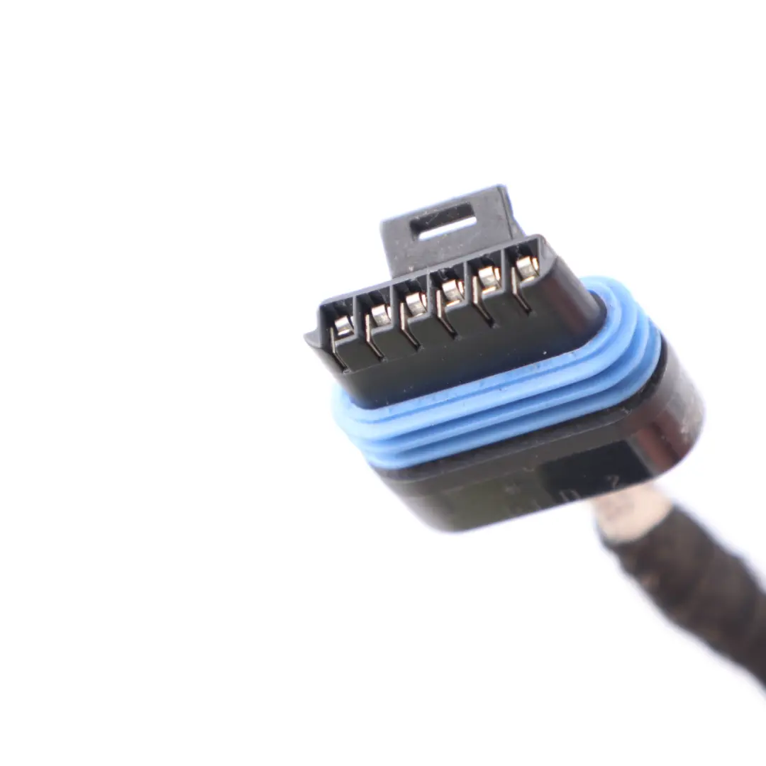 Right O/S Tail Light Lamp Plug Socket Wiring to Mercedes ML W163 Rear with Part number A1638202064 Mercedes ML W163 Rear Right O/S Tail Light Lamp Plug Socket Wiring - SKU A1638202064-1 - Part number A1638202064